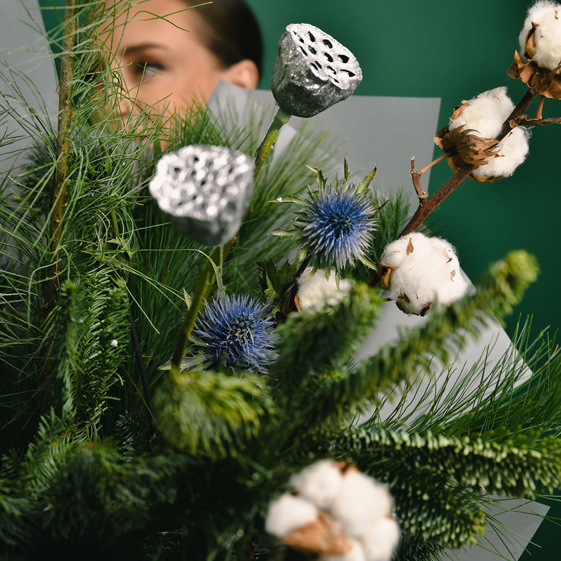 Fir, eryngium and cotton bouquet, 3, Californiaflowers.ro