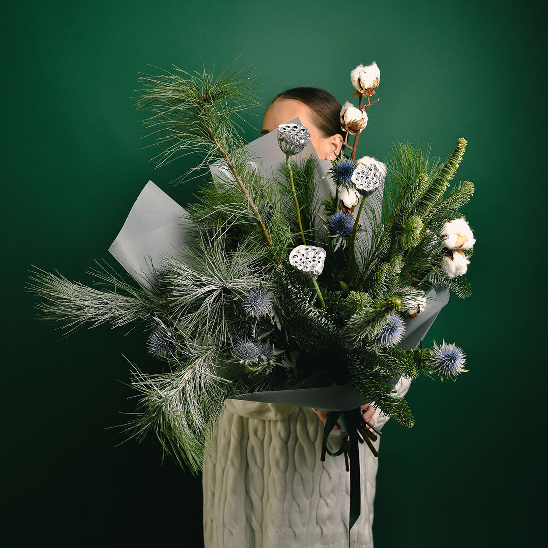 Fir, eryngium and cotton bouquet, 5, Californiaflowers.ro