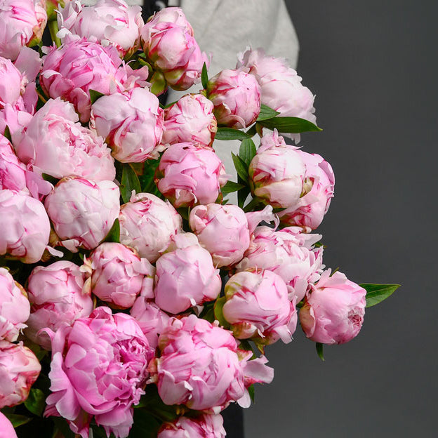 Buchet 51 bujori roz, 3, Californiaflowers.ro