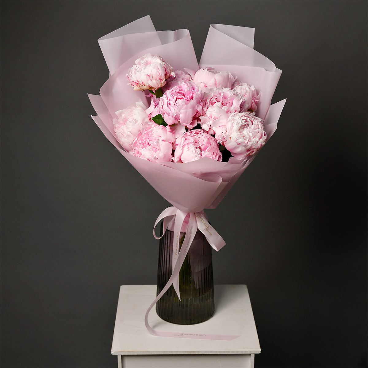 Buchet 11 bujori roz, 3, Californiaflowers.ro