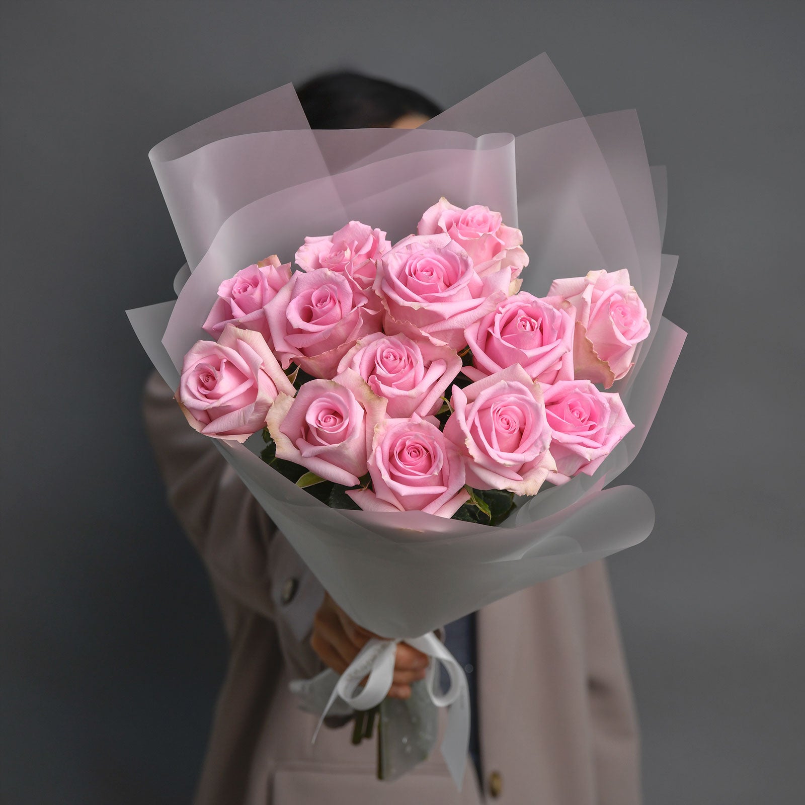 Bouquet of 13 pink roses, 4, Californiaflowers.ro