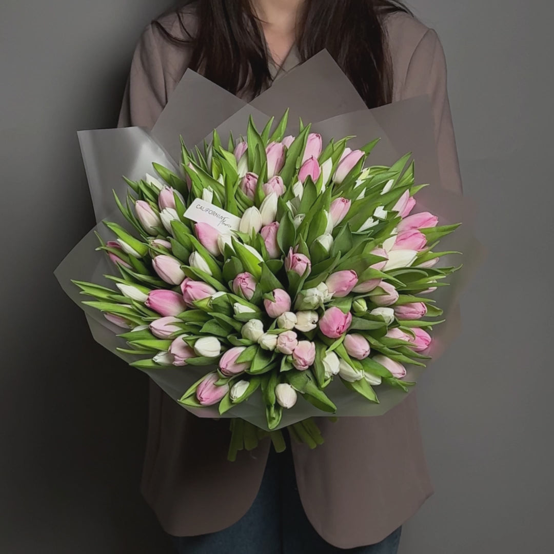 Buchet 99 lalele albe si roz, 4, Californiaflowers.ro