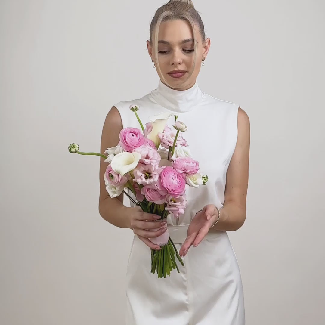 Buchet de mireasa cu ranunculus roz si lisianthus, 5, Californiaflowers.ro