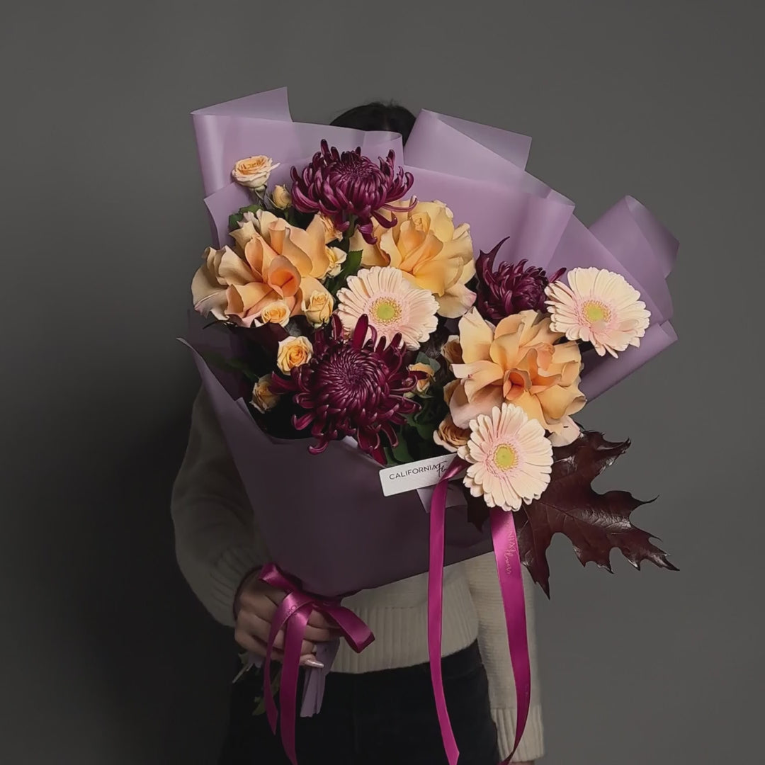 Buchet crizanteme si trandafiri somon, 8, Californiaflowers.ro