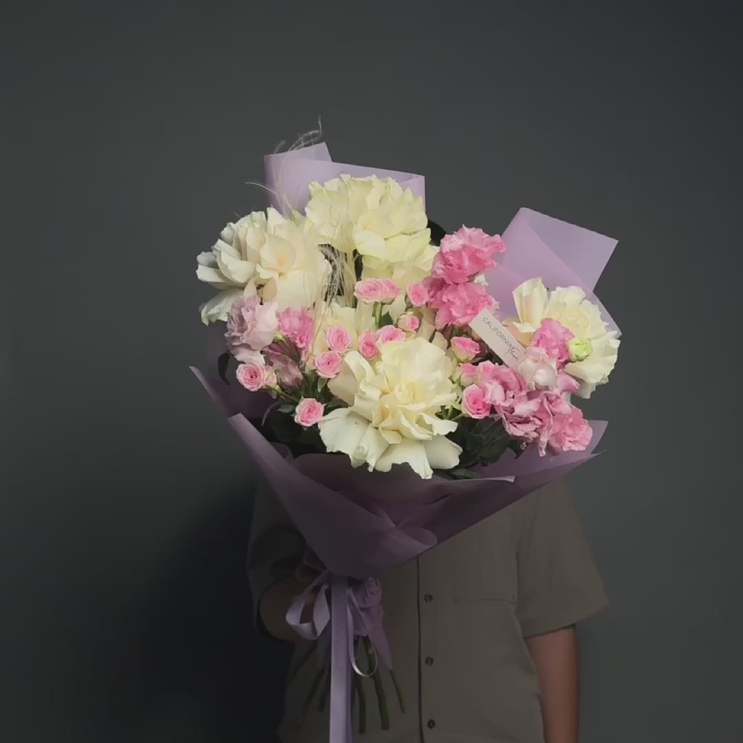 Buchet lisianthus, trandafiri si miniroze, 4, Californiaflowers.ro
