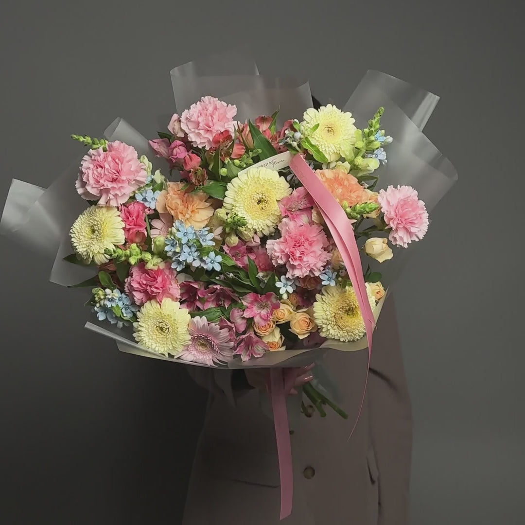 Buchet gerbera si alstroemeria roz, 6, Californiaflowers.ro