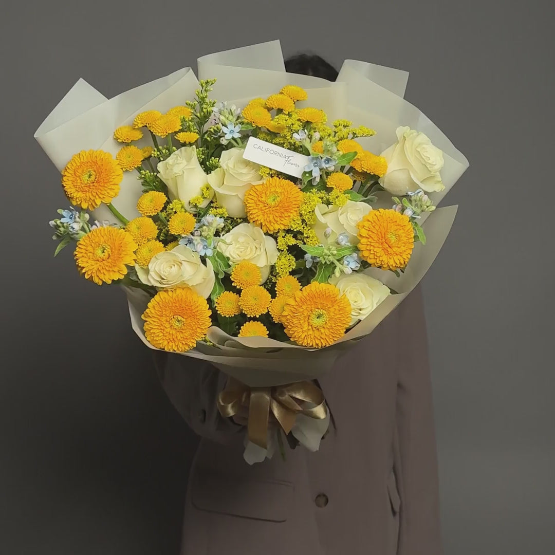 Buchet gerbera galbena si trandafiri, 6, Californiaflowers.ro