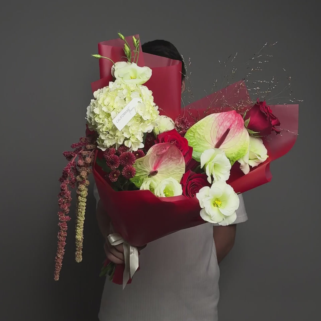 Buchet anthurium si trandafiri rosii, 4, Californiaflowers.ro