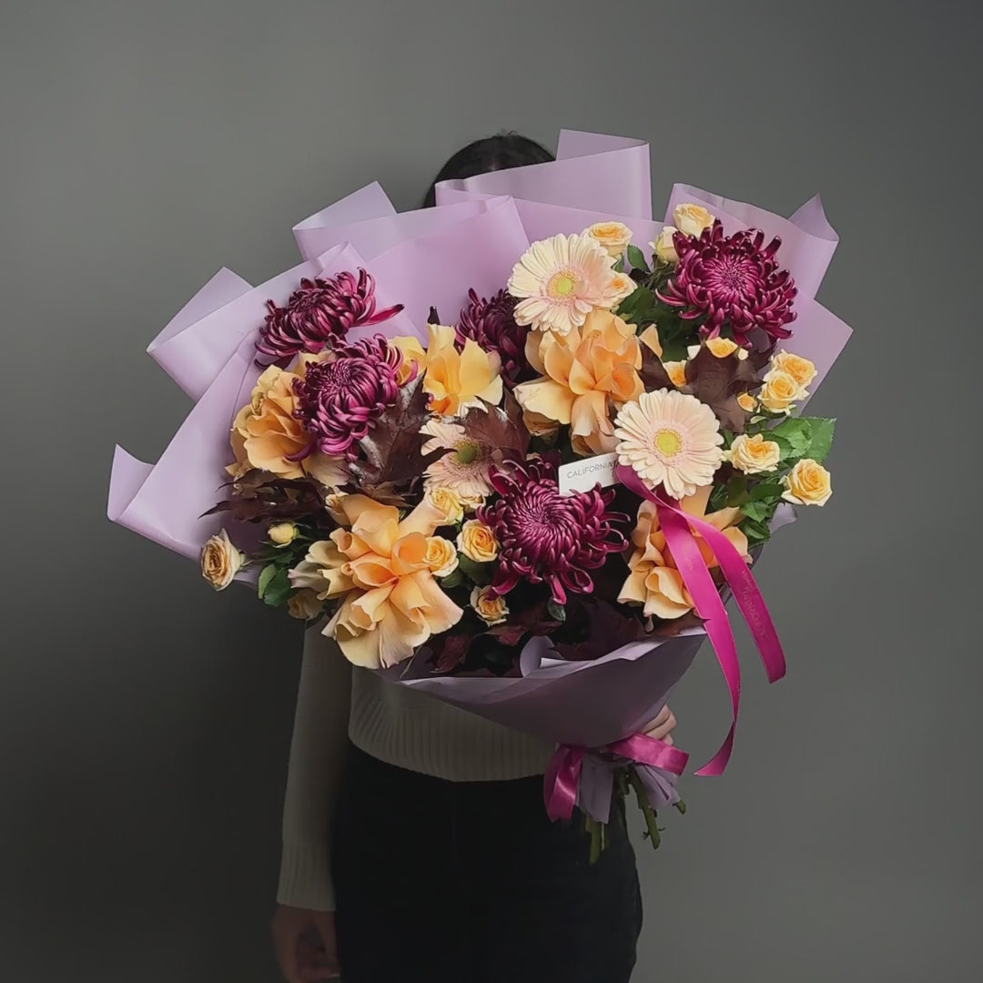 Buchet crizanteme si trandafiri somon, 12, Californiaflowers.ro