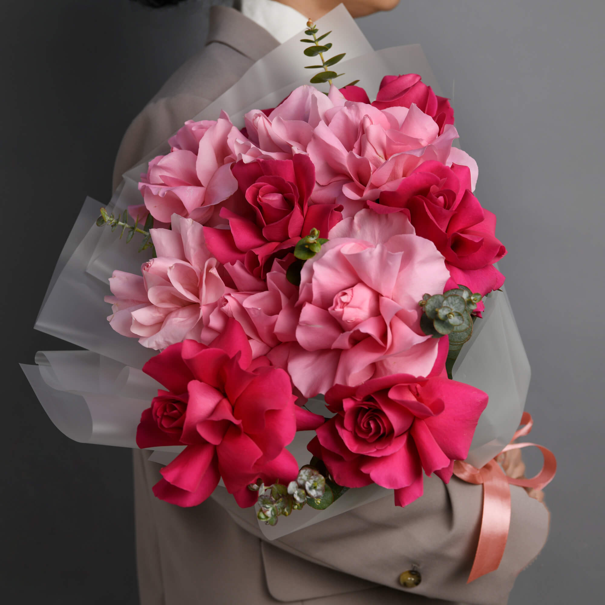 Buchet cu trandafiri speciali roz multicolori