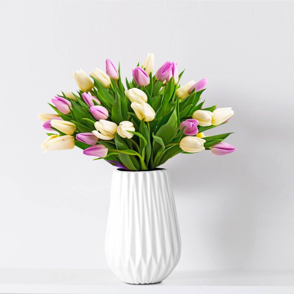 Bouquet of 31 pink and white tulips