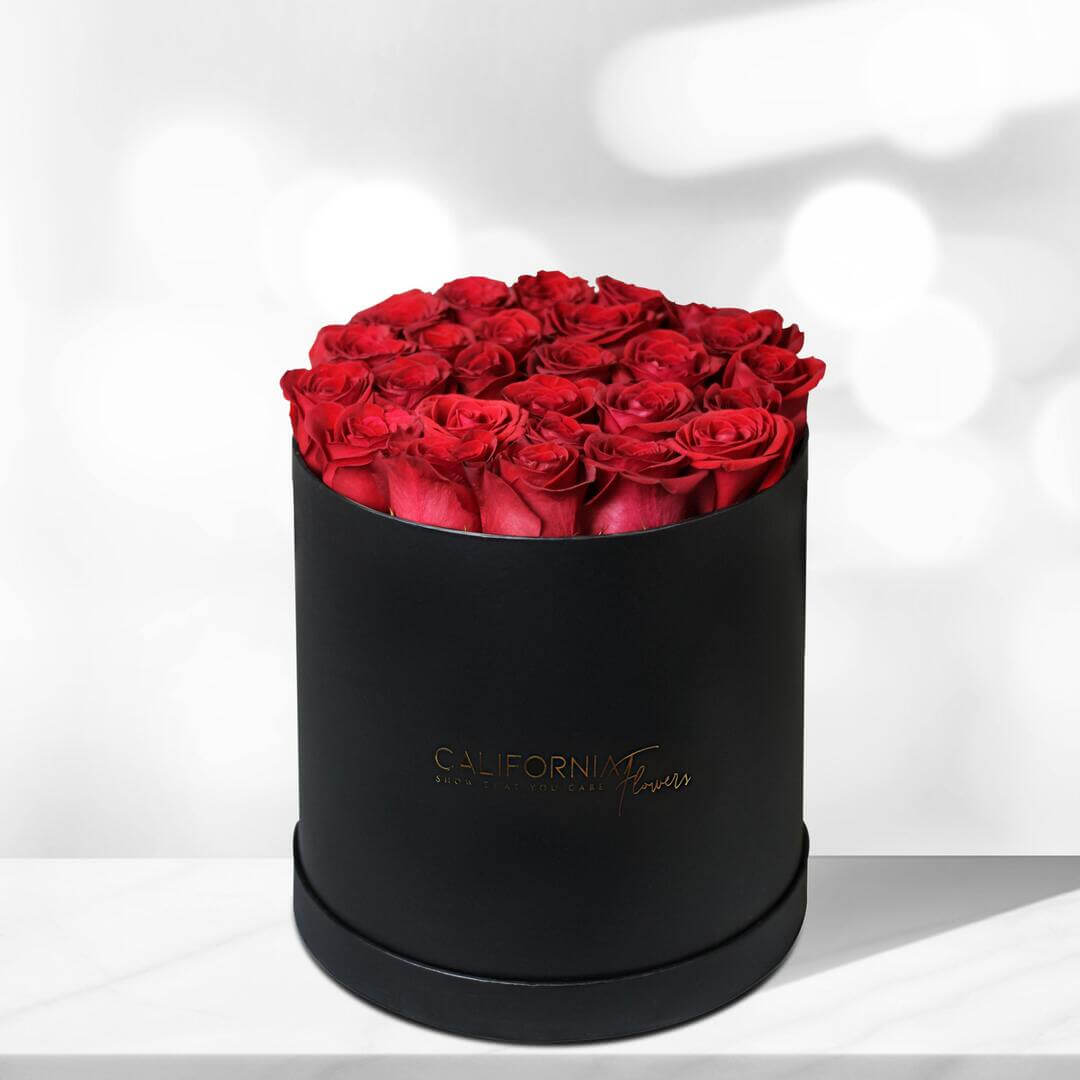 Black box 29 red roses