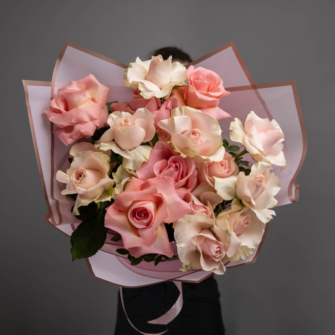 Bouquet with 17 special pink roses