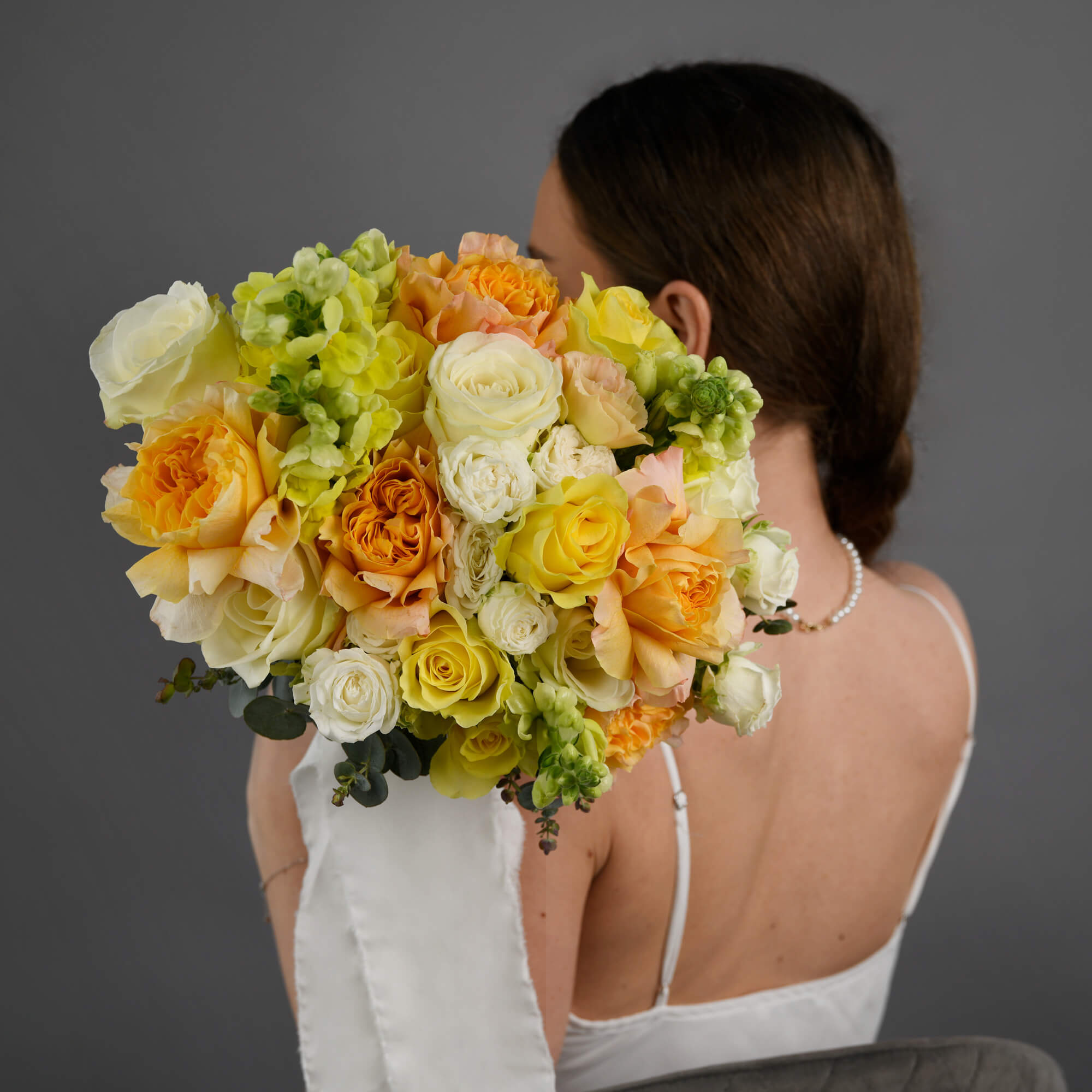 Buchet de mireasa cu trandafiri galbeni si albi, 6, Californiaflowers.ro