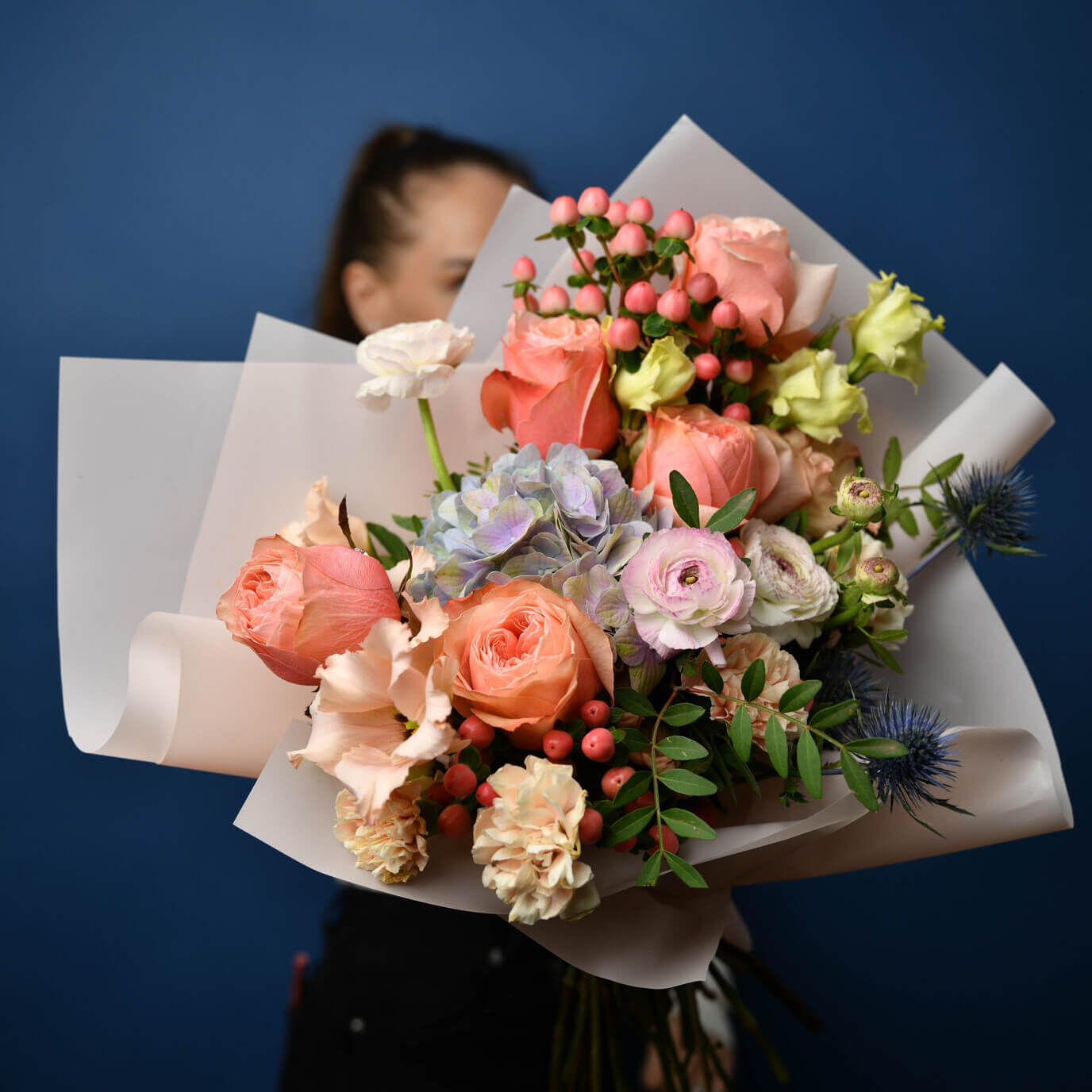 Bouquet with roses, lisianthus and hydrangea
