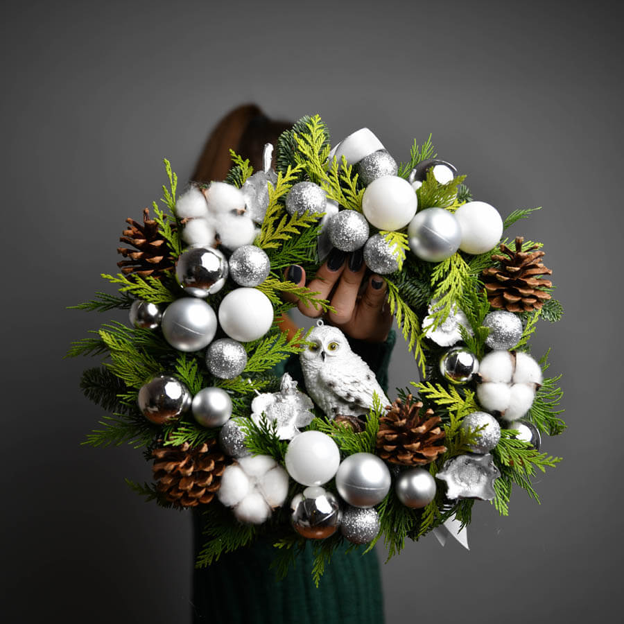 Christmas Wreath White