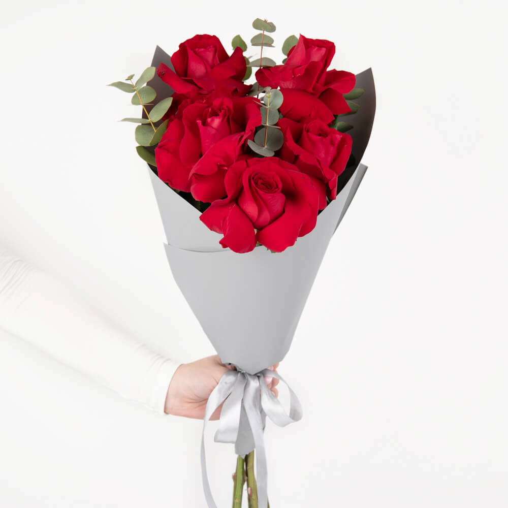 Bouquet with 5 special red roses