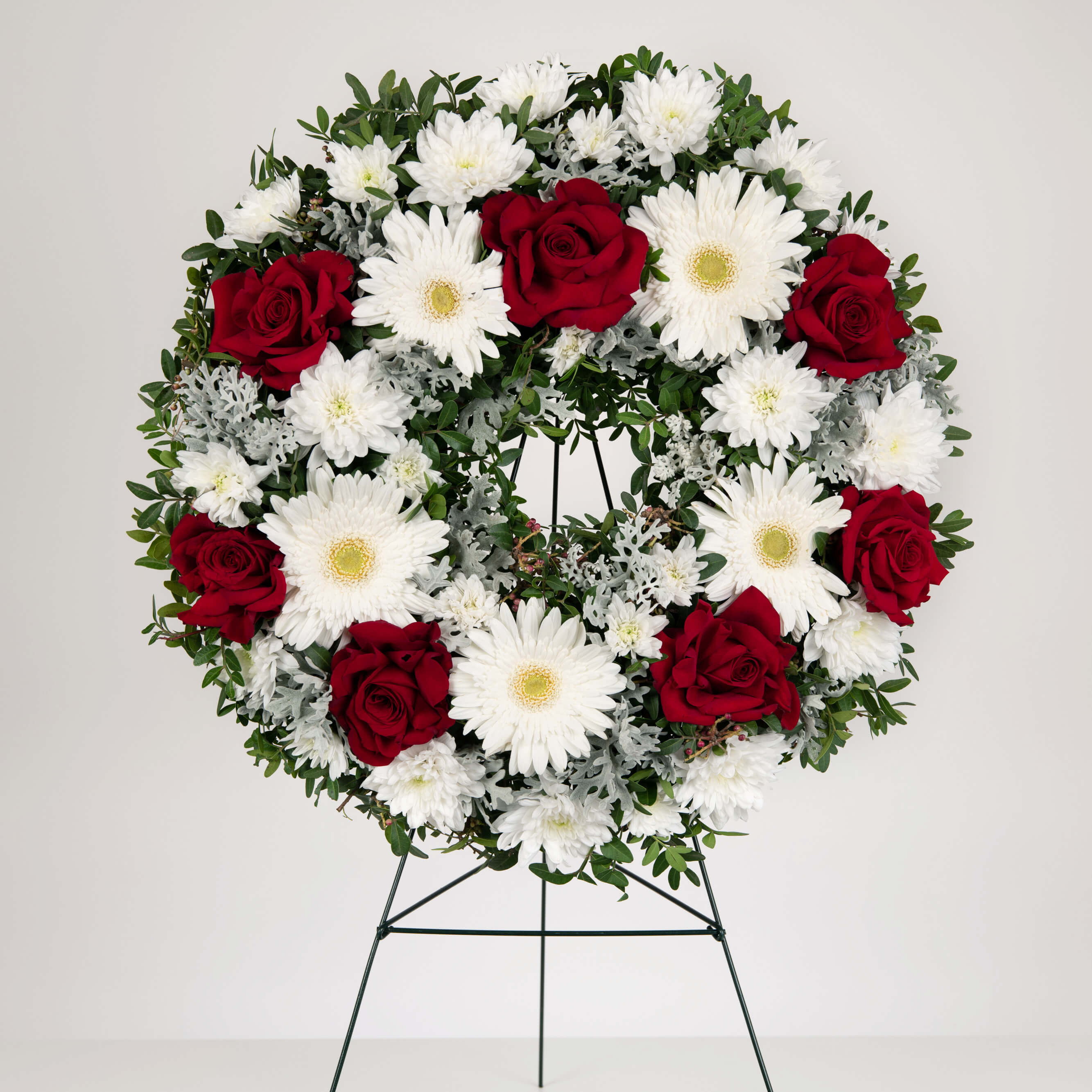Coroana funerara rotunda cu gerbera si trandafiri rosii speciali, 1