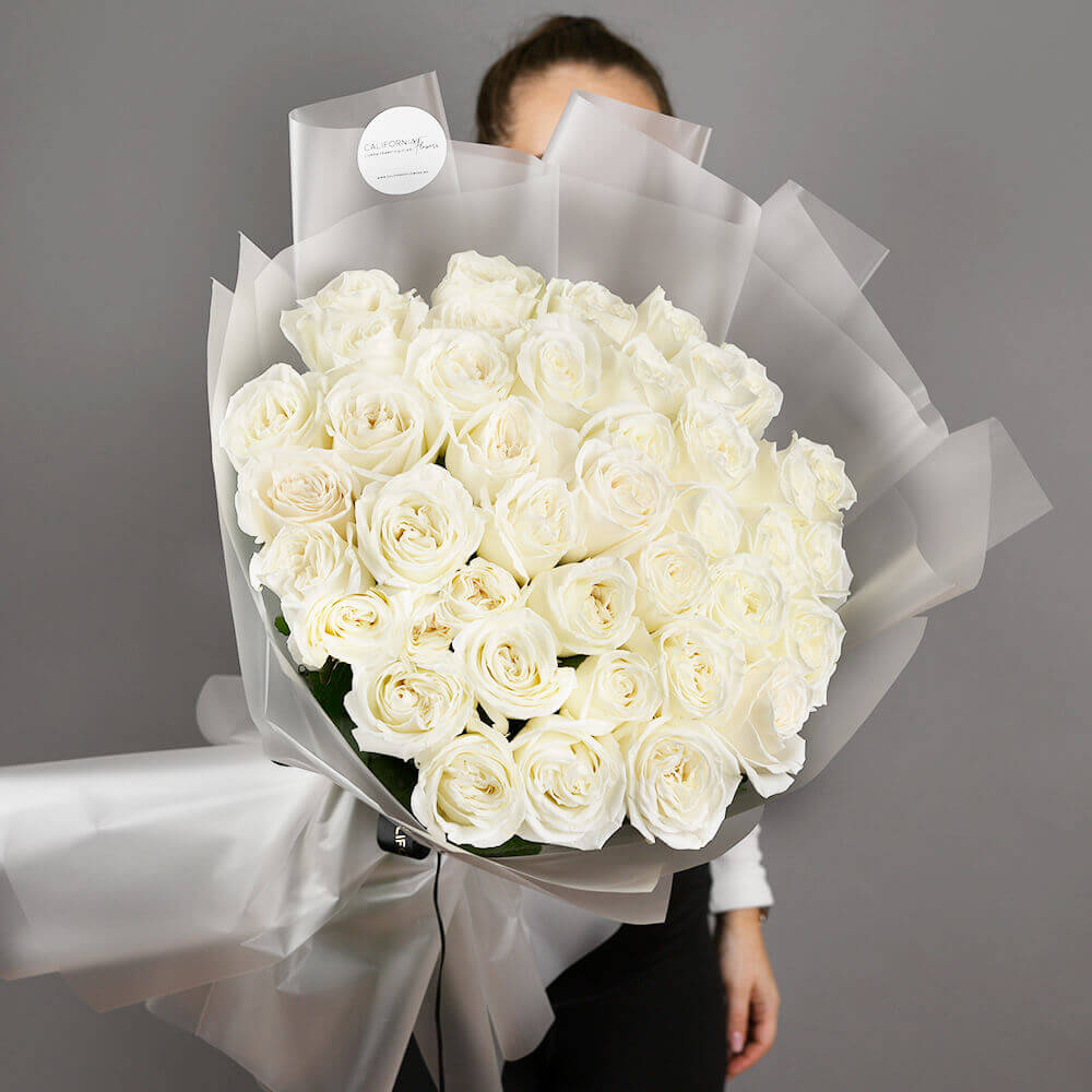 Bouquet of 39 white roses