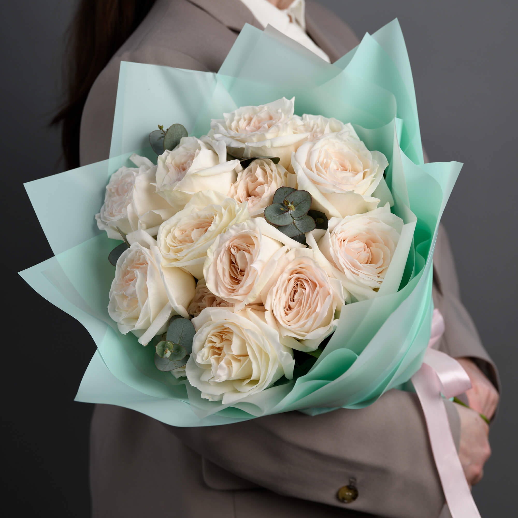 Bouquet of 17 roses
