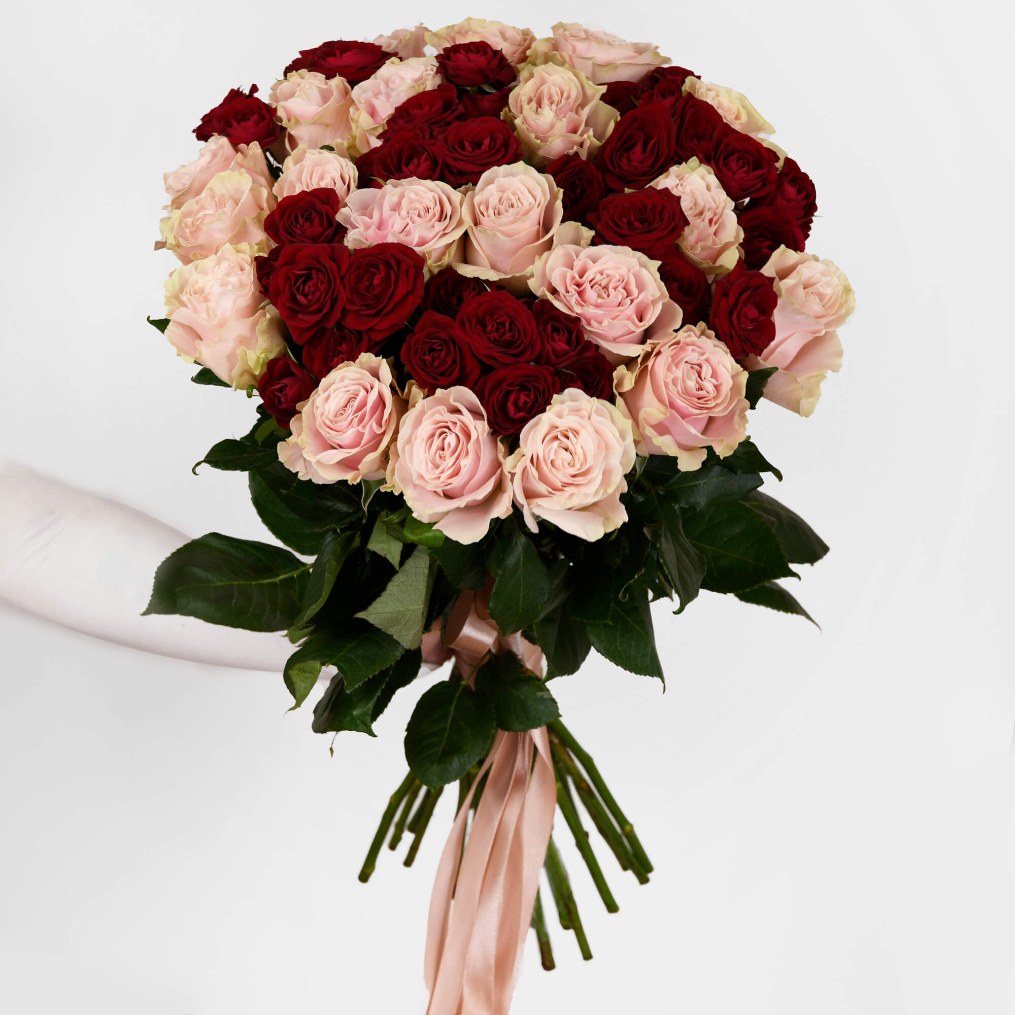 Bouquet of 31 pink and red roses